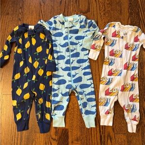 Hanna Andersson set of 3 pjs - 18-24m
